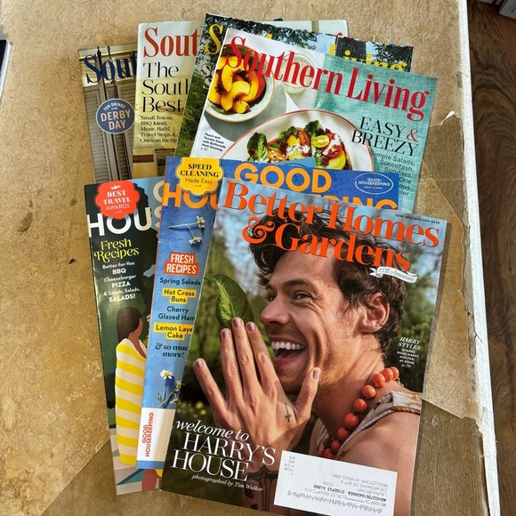 Seven Lifestyle Magazines New - Picture 1 of 1
